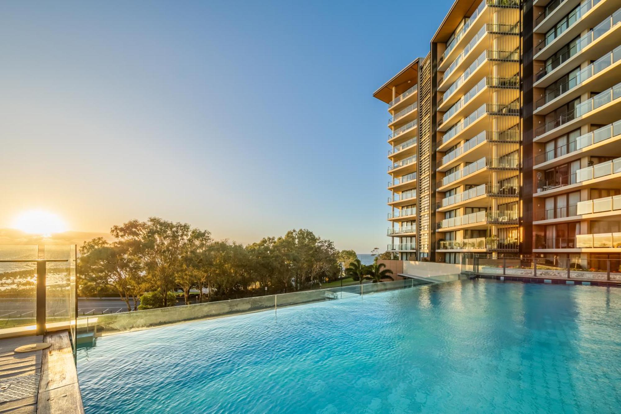 Oaks Redcliffe Mon Komo Suites Exterior foto